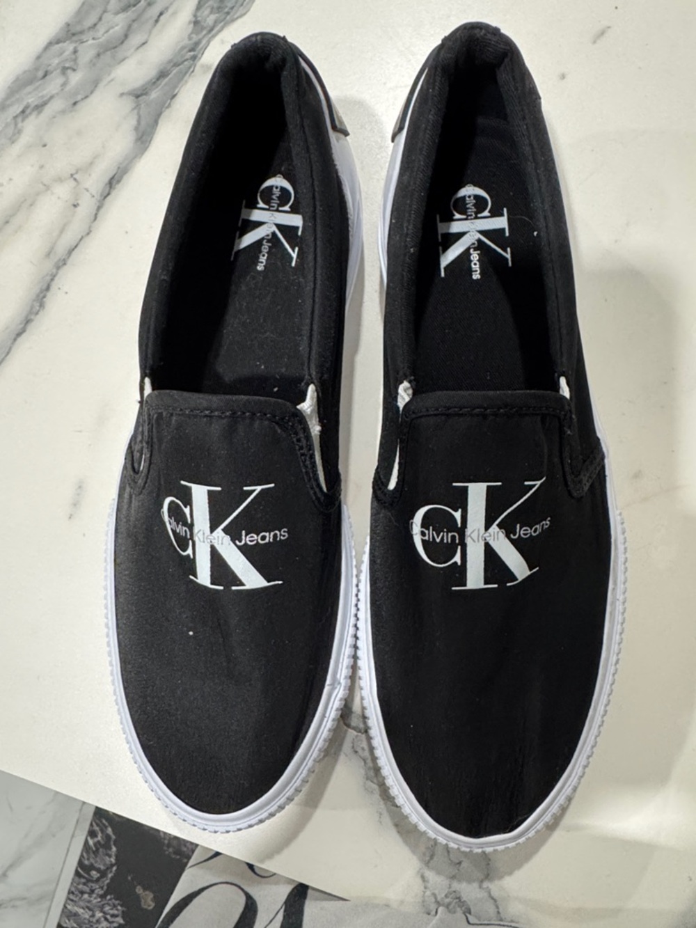 Calvin Klein‎ Jeans Slip On Sneakers Womens 7 Black Good Logo Platform KCLEIA